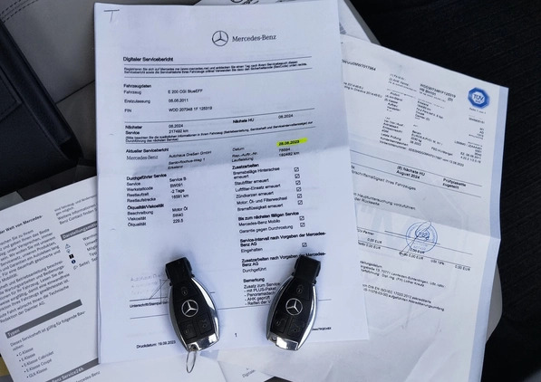 Mercedes-Benz Klasa E cena 53900 przebieg: 198000, rok produkcji 2011 z Kielce małe 742